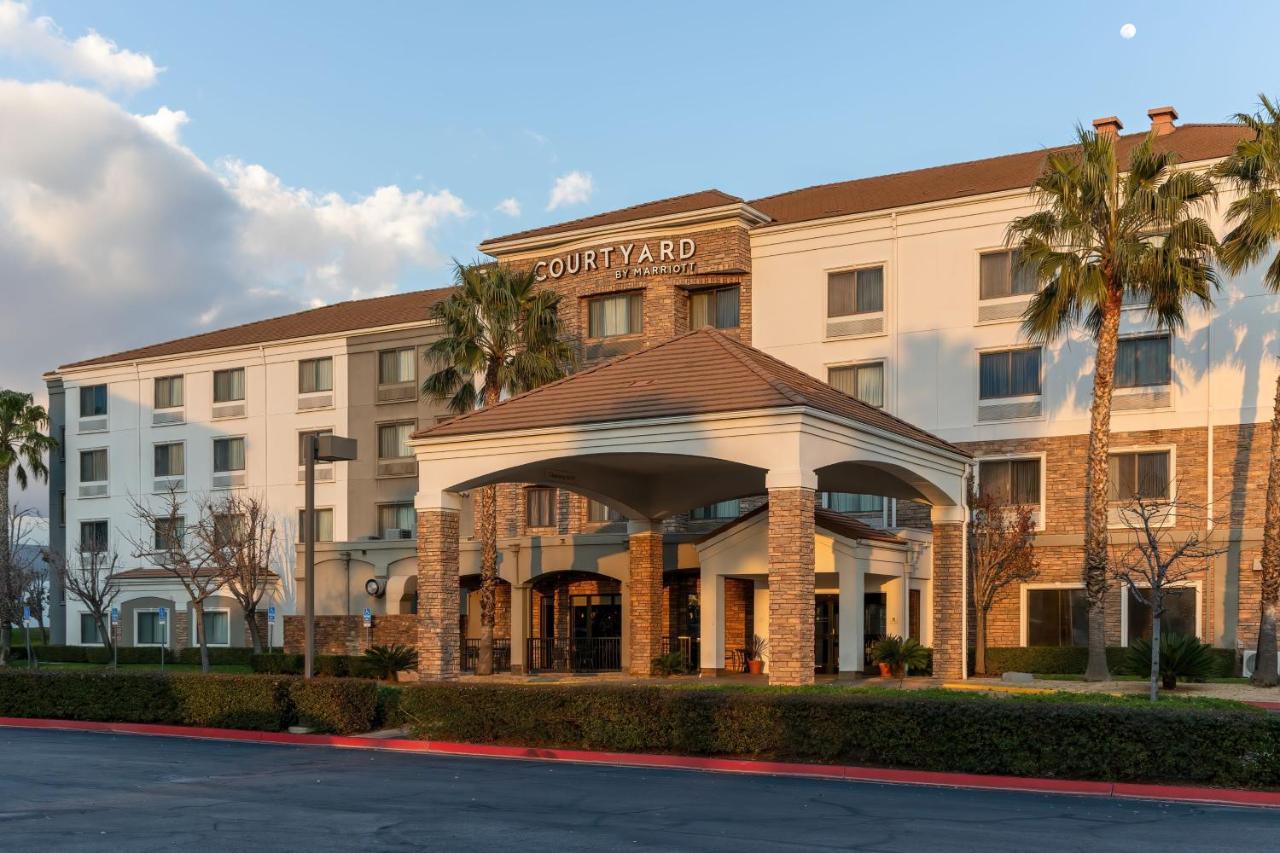 Courtyard By Marriott Ontario Rancho Cucamonga Hotel Exterior foto