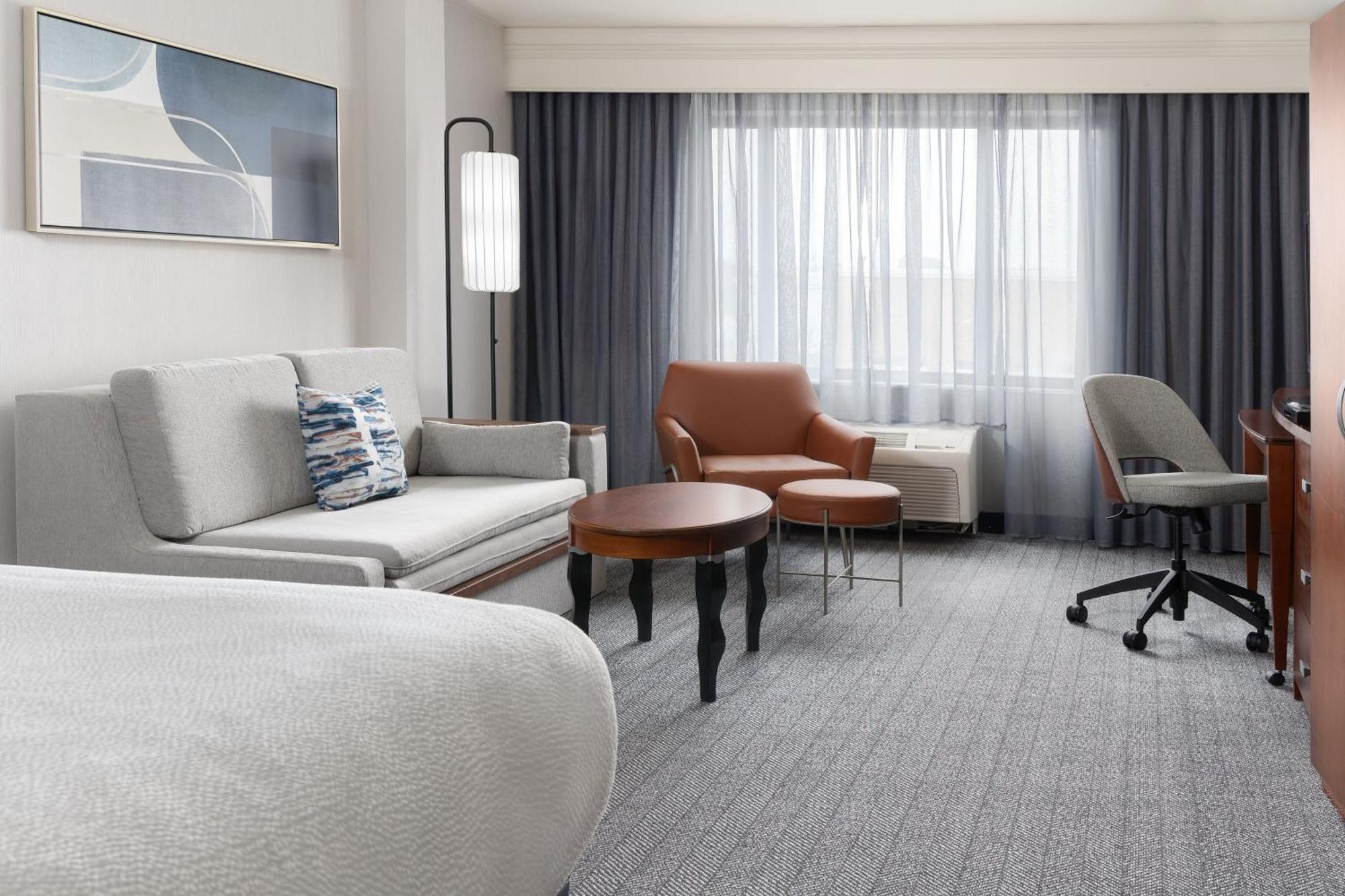 Courtyard By Marriott Ontario Rancho Cucamonga Hotel Exterior foto