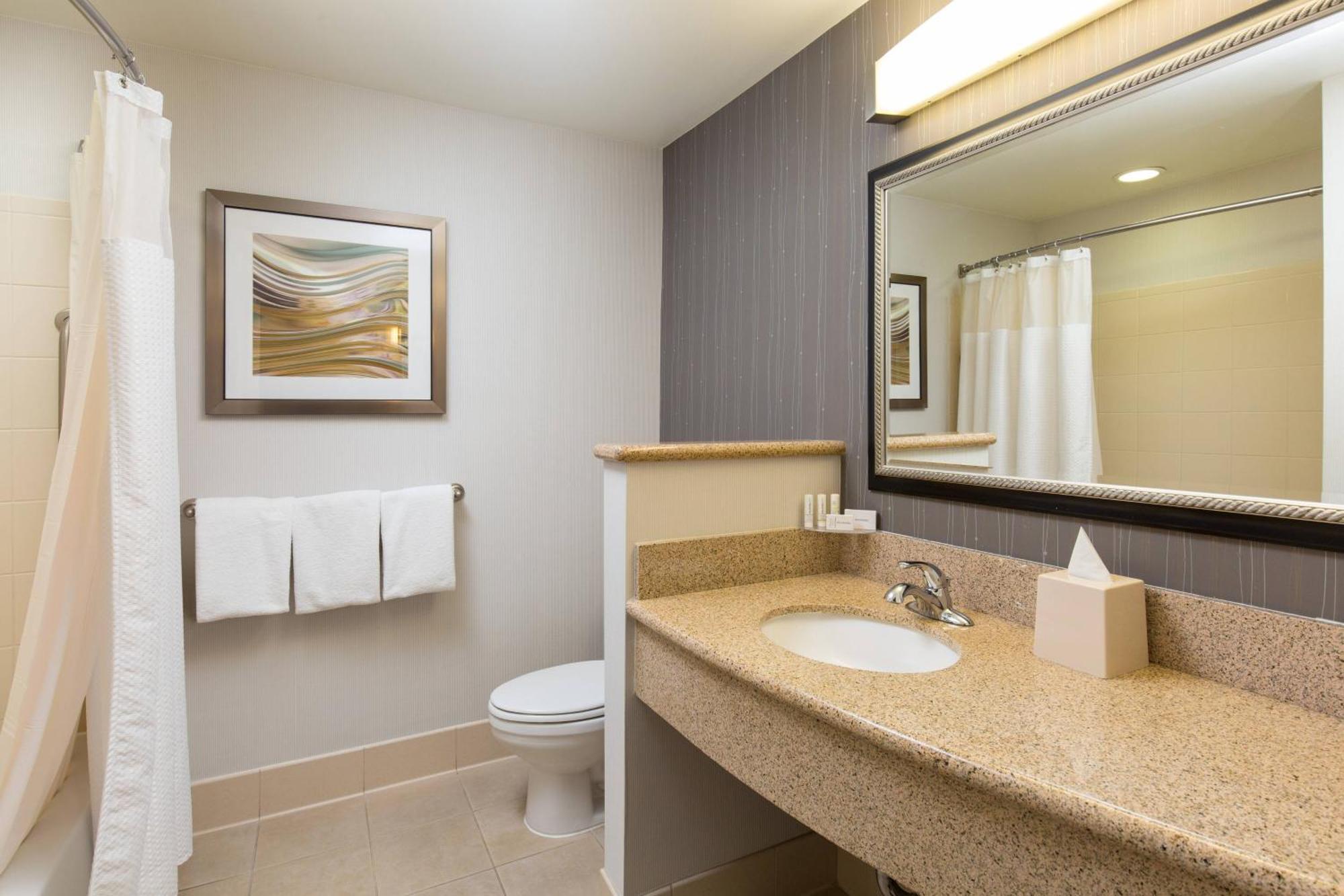 Courtyard By Marriott Ontario Rancho Cucamonga Hotel Exterior foto