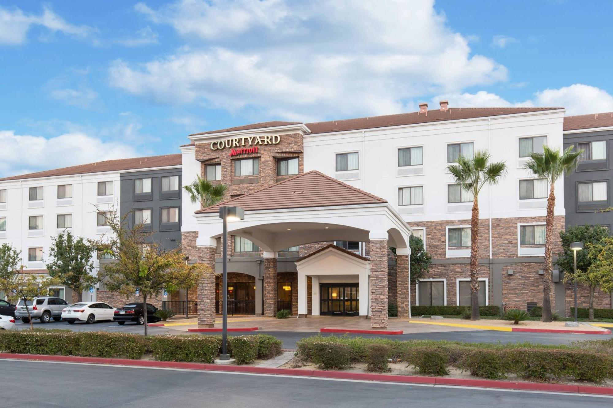 Courtyard By Marriott Ontario Rancho Cucamonga Hotel Exterior foto